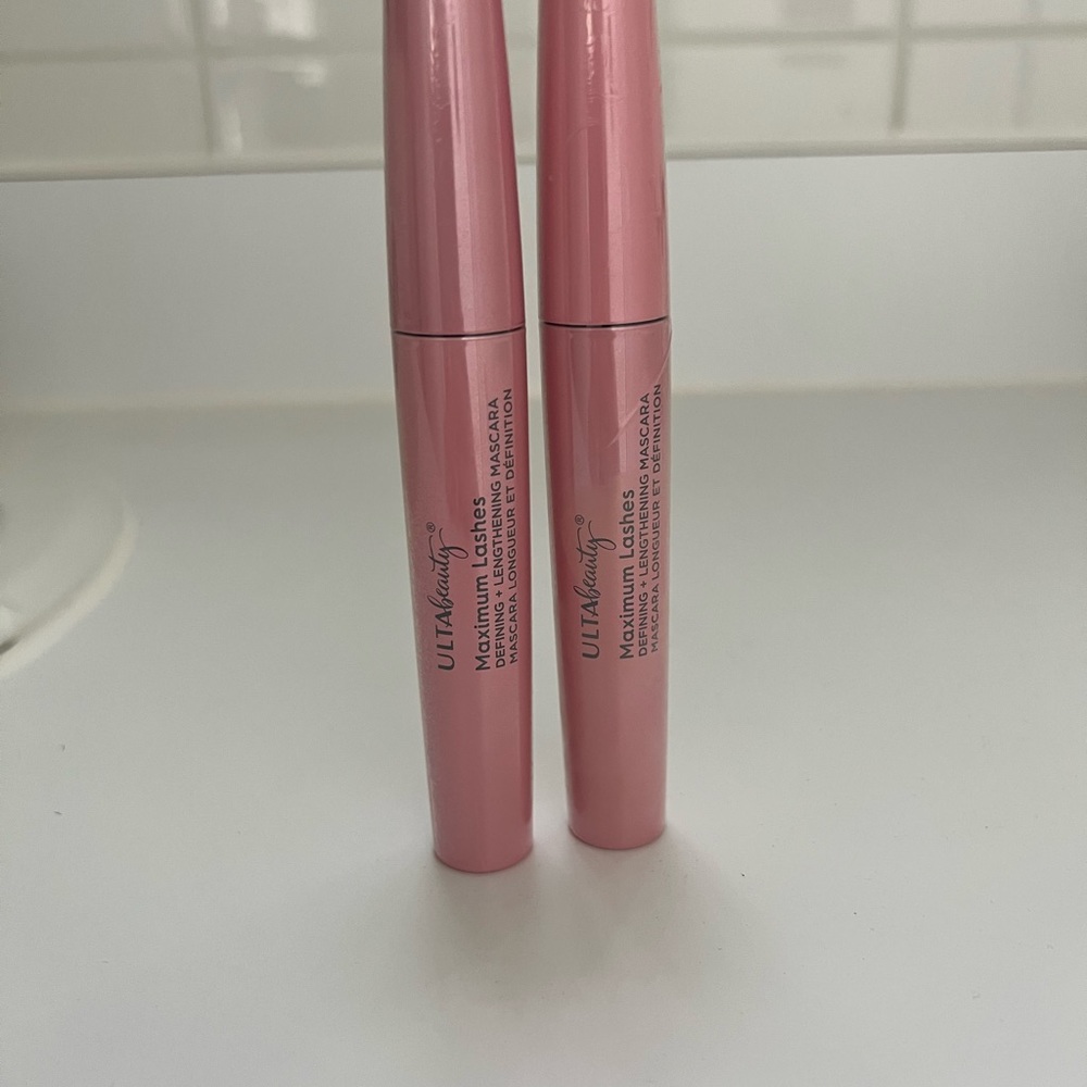 NEW ULTA 2 maximum lashes black mascara - Picture 2 of 4